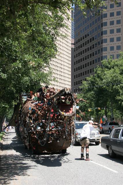 v2006_ArtCar_3_Parade 407 